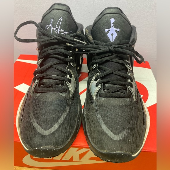 Nike Kyrie Infinity - Picture 4 of 6